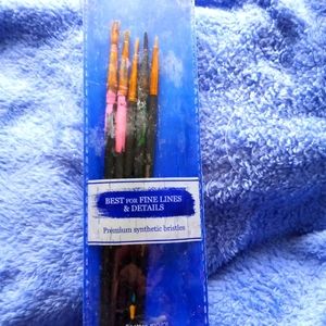 Used paint brushes